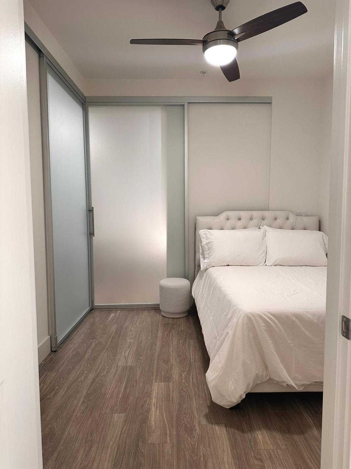 Cozy One Bedroom & Loft Sunset Free Off Site Parking And Wifi Apartamento *